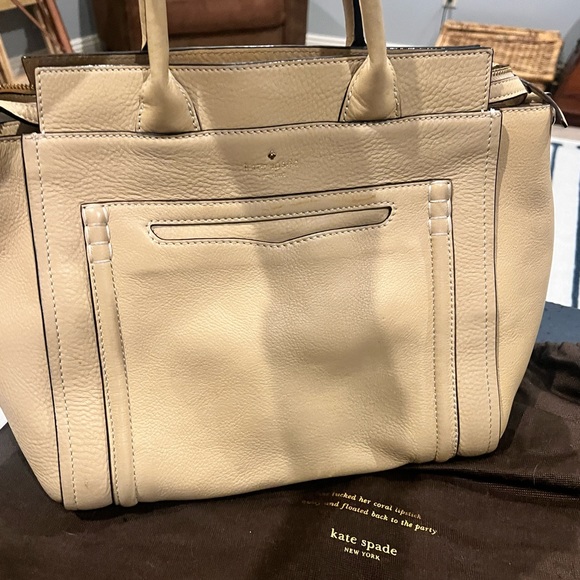 Kate Spade, large work tote, could fit 14 inch laptop, cream color - Picture 1 of 7
